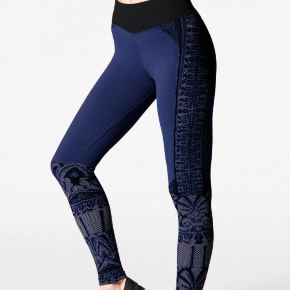 Moderate compression high rise legging NWT S